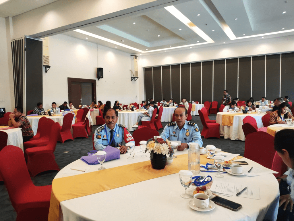 rudenim kupang ikuti sosialisasi tertib penggunaan spektrum radio